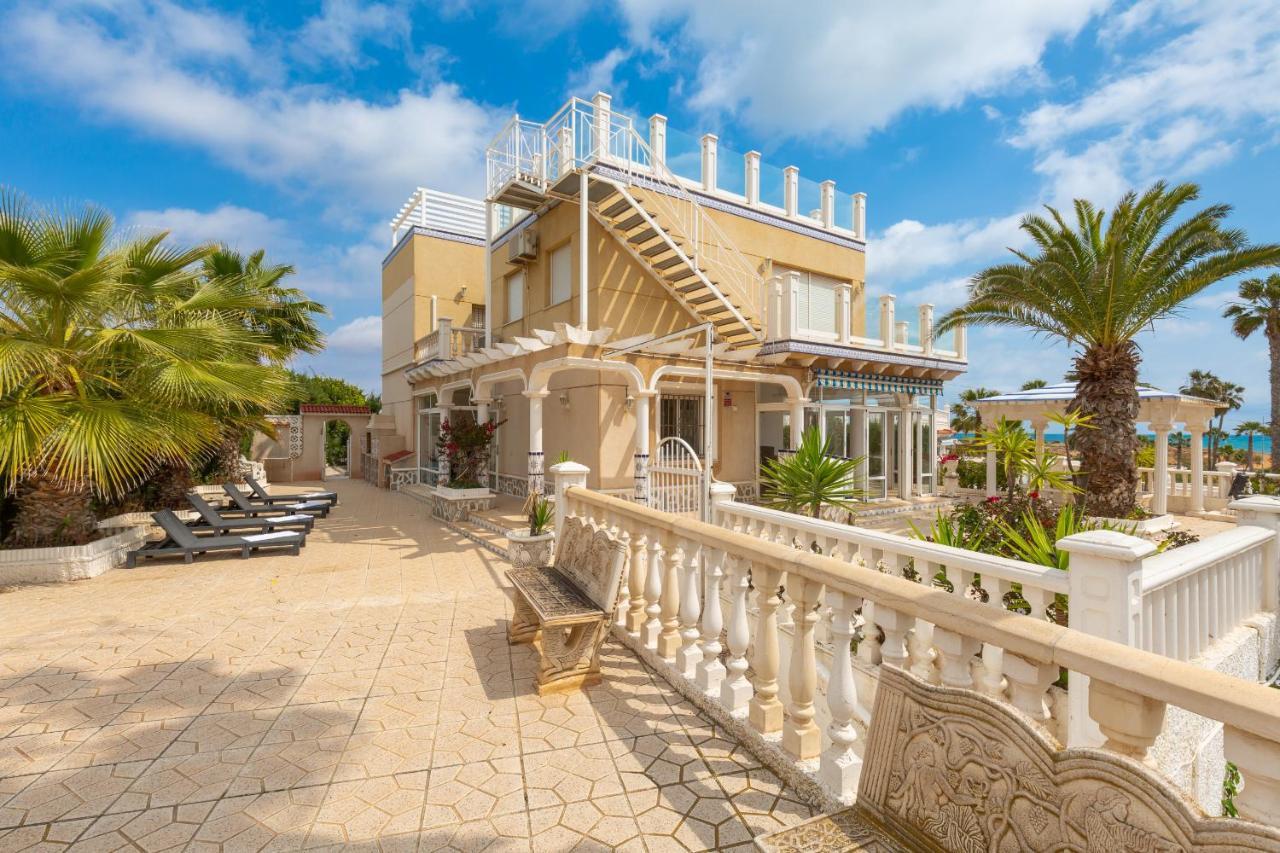 Fidalsa Grand Mediterranean Beachfront Villa