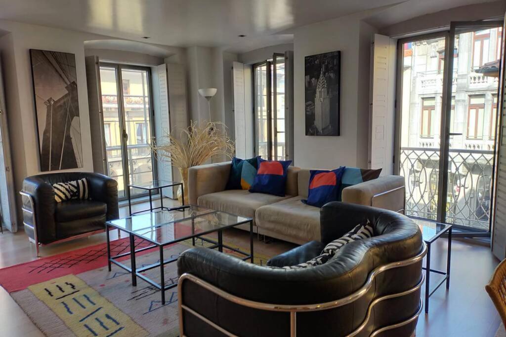 Plaza Ayto Loft Hall Apartment