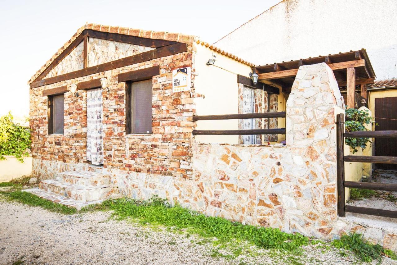 Suenos De Javier Holiday home Robledillo