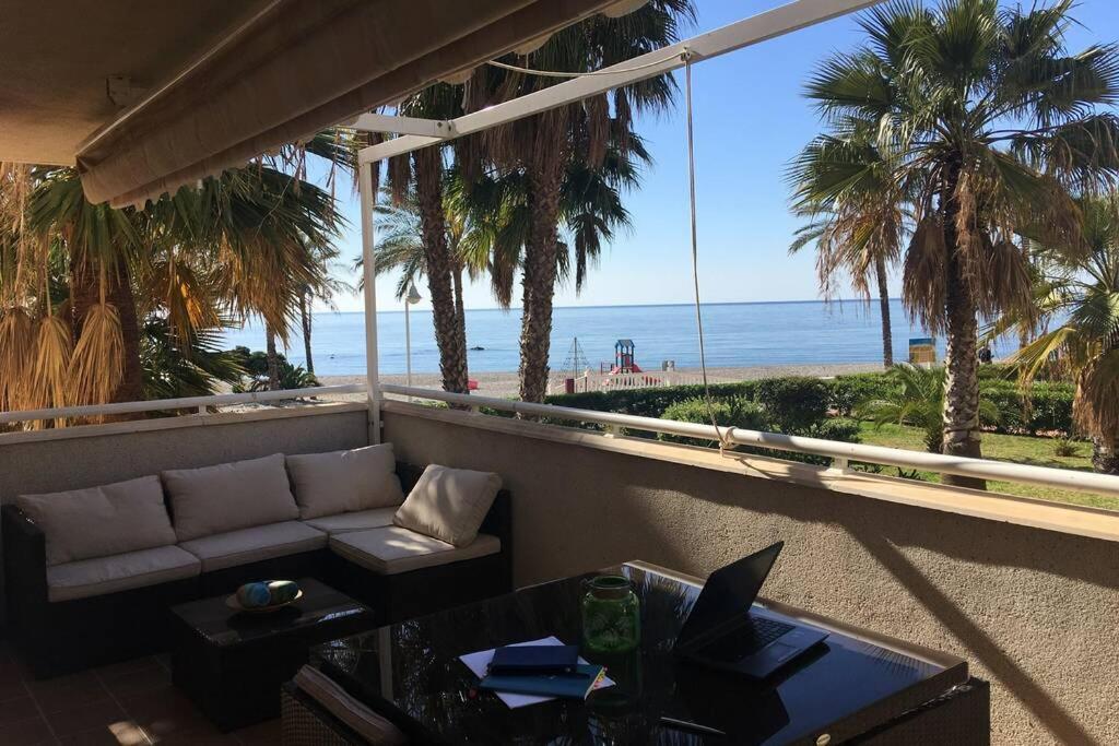 Frente Al Mar *