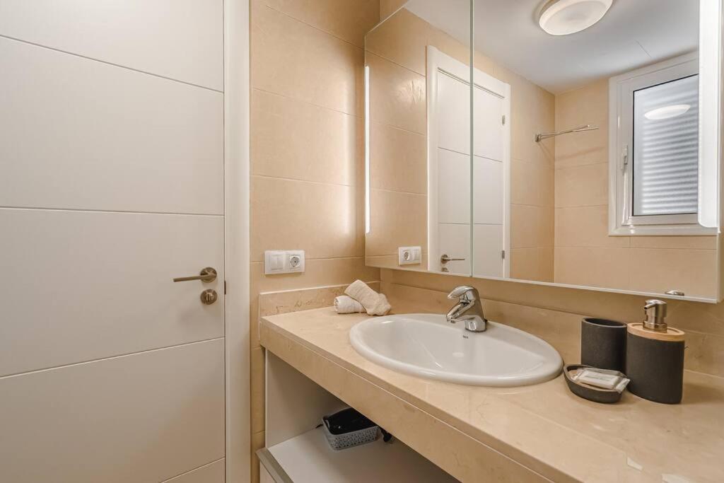 Apartamento Ocean View With Ac, Pool, Playa Arena Pa05
