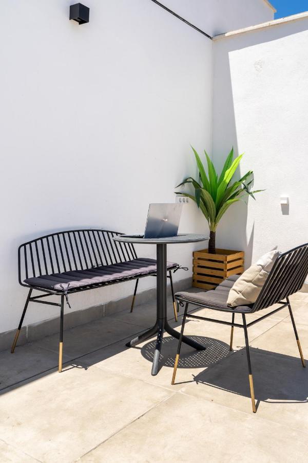 Aparthotel Limehome Calle Torcuato Luca De Tena - Digital Access Seville