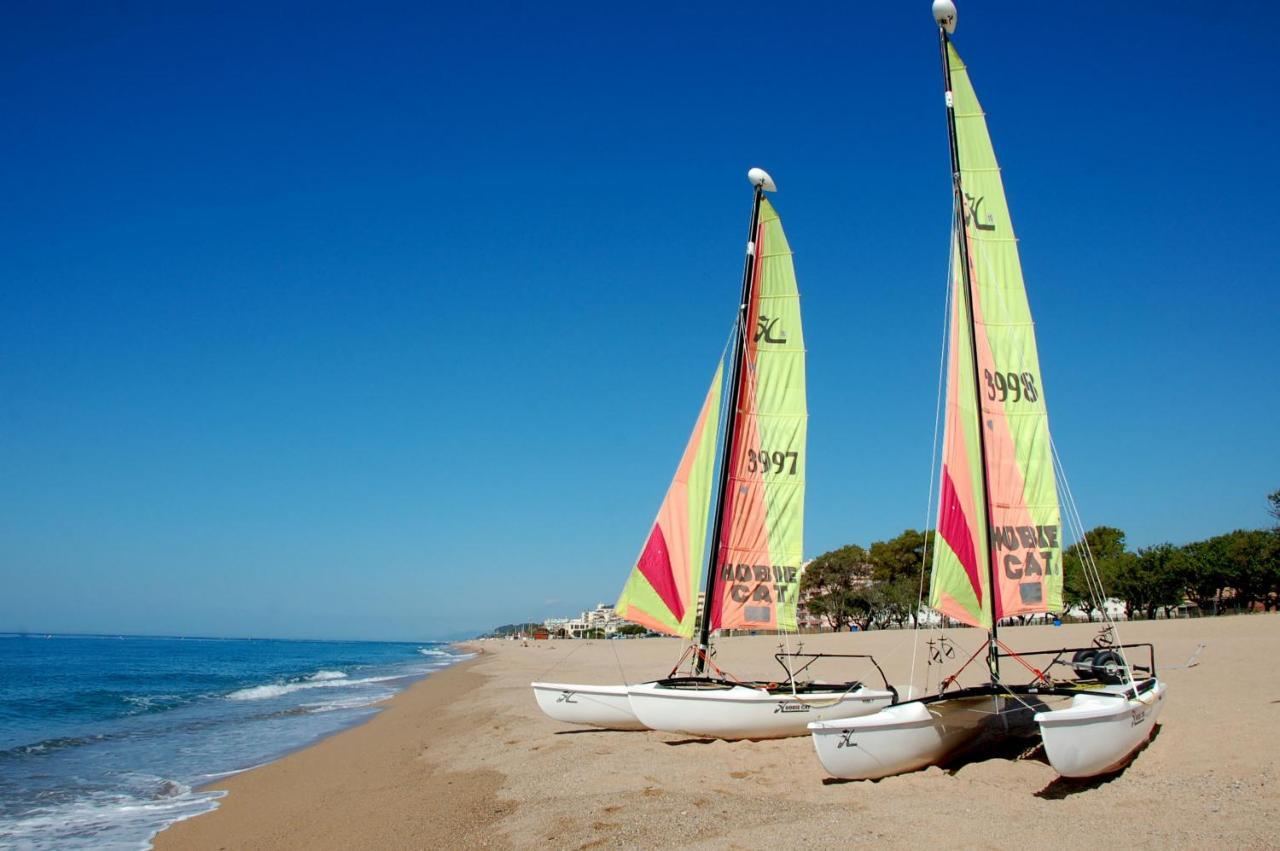 Homeholidaysrentals Carisa *
