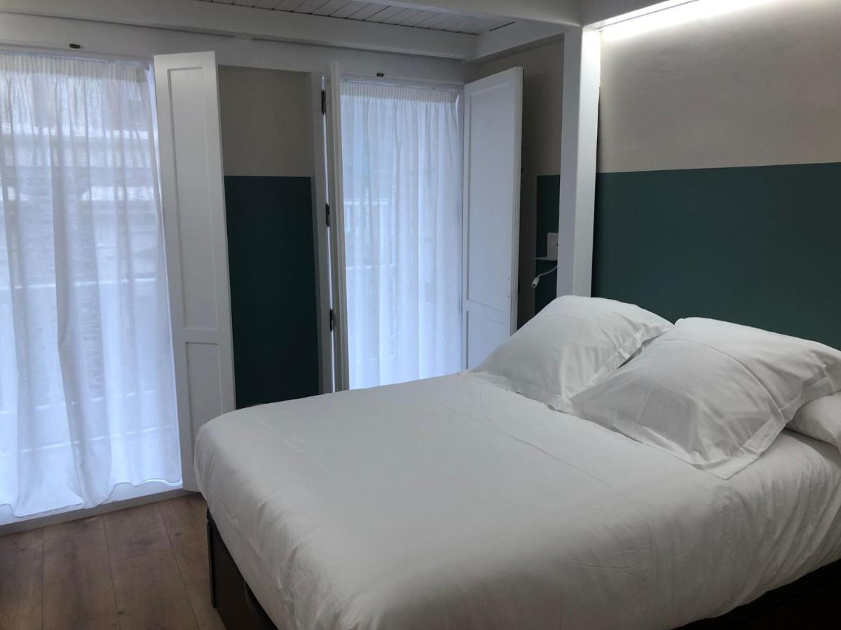 Completamente Equipado En Pontedeume. Apartamento