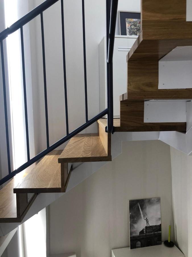 Completamente Equipado En Pontedeume. Apartamento