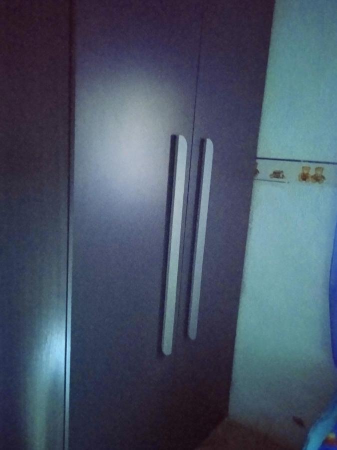 Apartment 2 Bedrooms At *