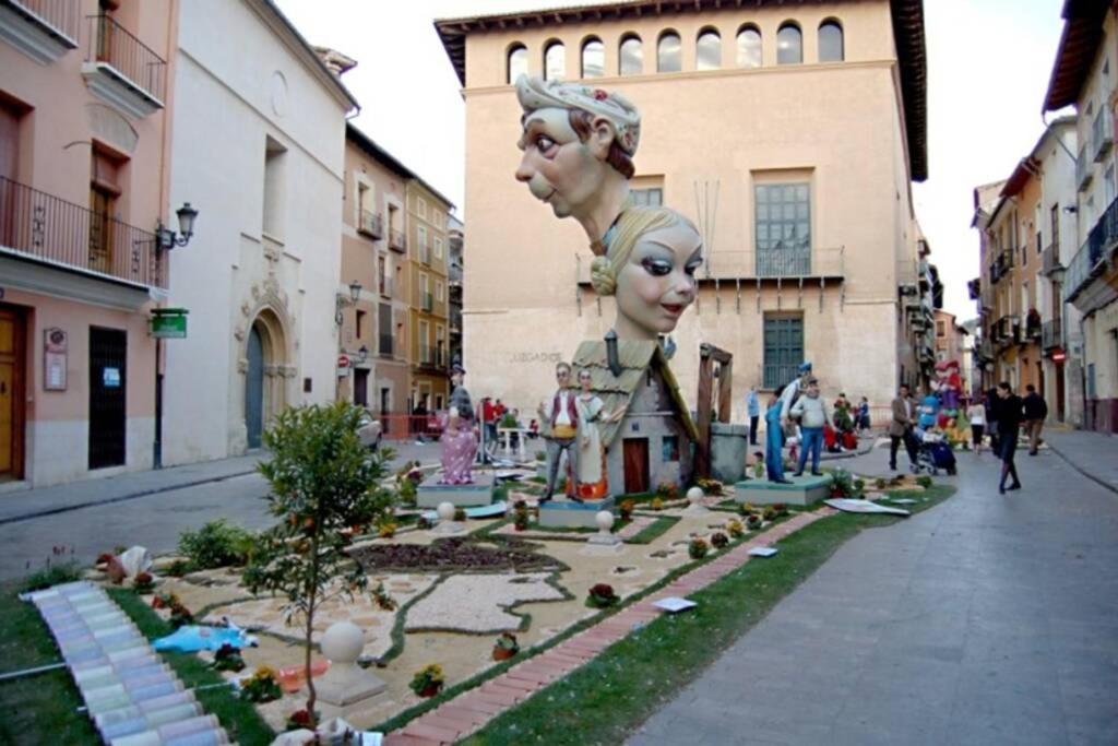 Xativa, Style
