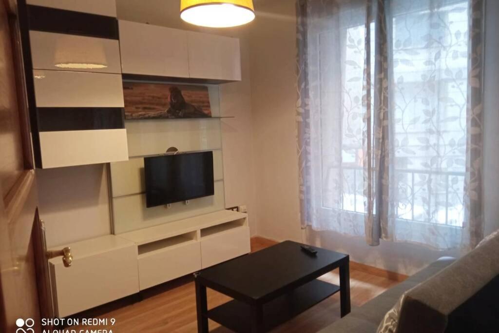 Piso En Puerto Deportivo. 5 Min Playas. Peatonal. Apartamento *