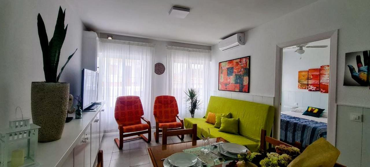 Castillo Apartment *