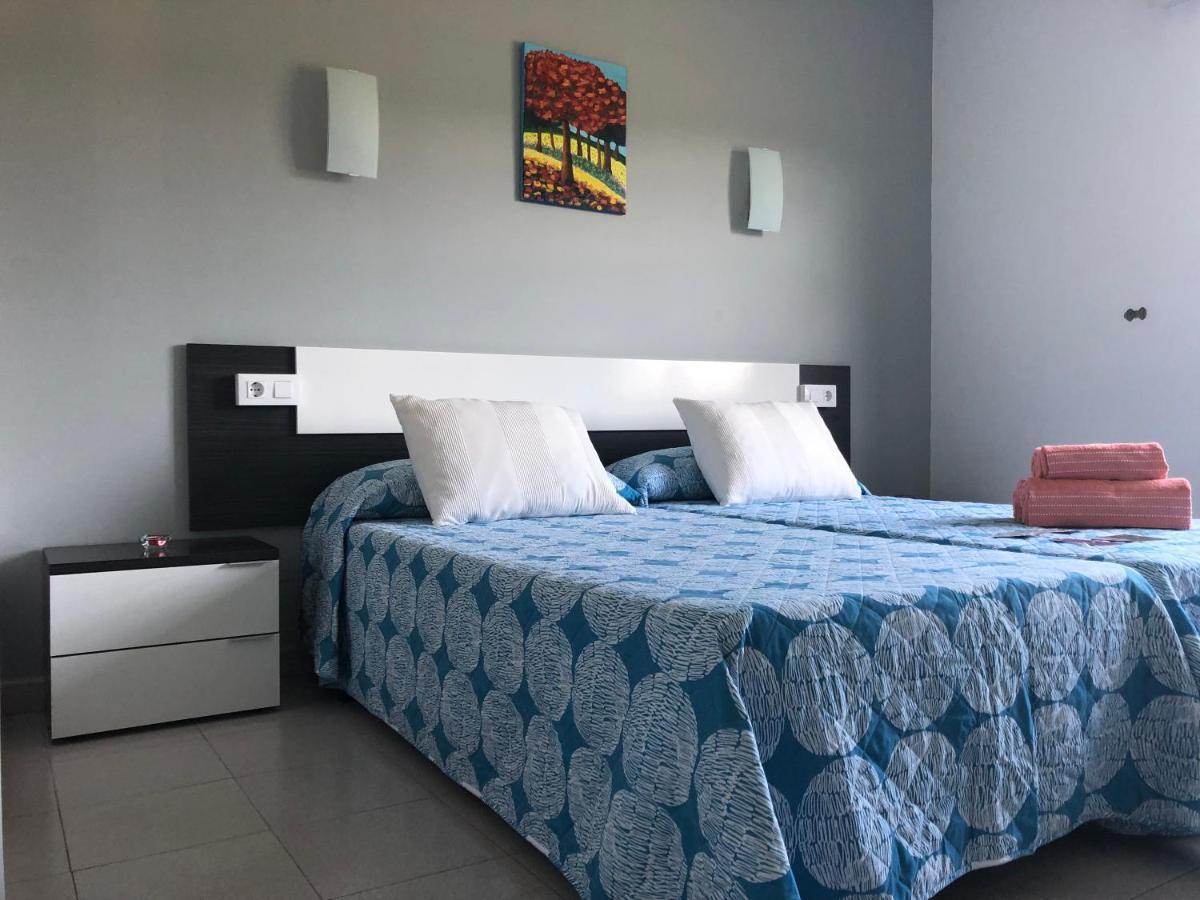 Guest house Dukes Playa de Bascuas
