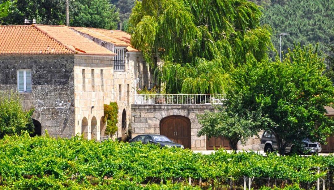 Pazo De Almuina * Arbo