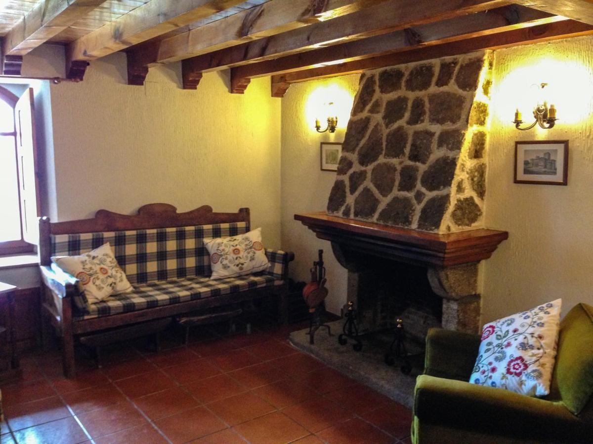 La Casa Del Abuelo * Hoyos del Espino