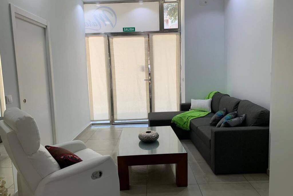 Apartamento Nuevo Con El Mar A Sus Pies. *