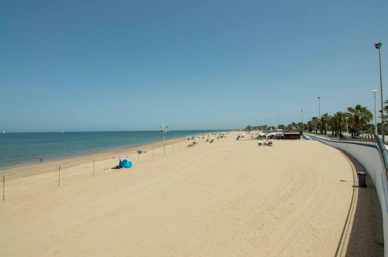 Cruz Del Mar Beach, Living Sur Apartment Chipiona