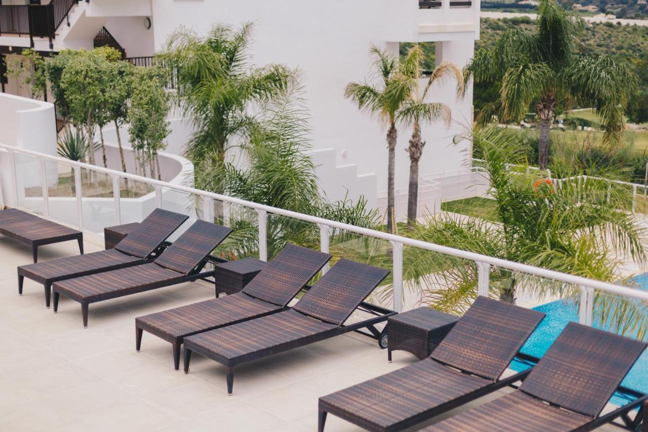 Ona Valle Golf & Apartahotel 4*