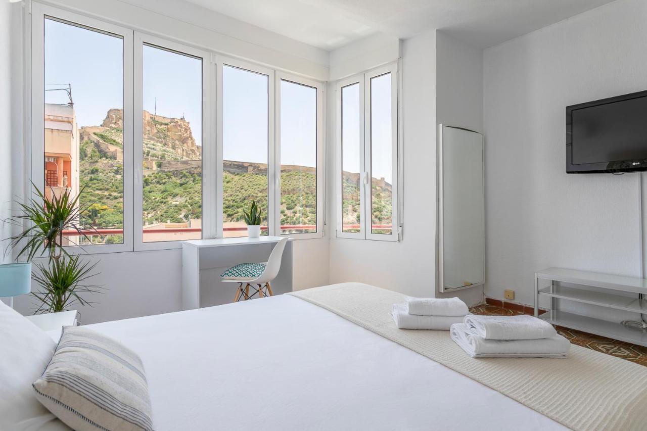 Casa Mila Sv19 Pensión