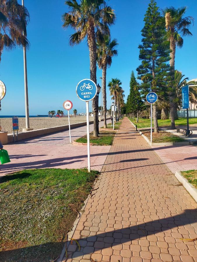 La Romanilla A 200metros De La Playa Apartamento *