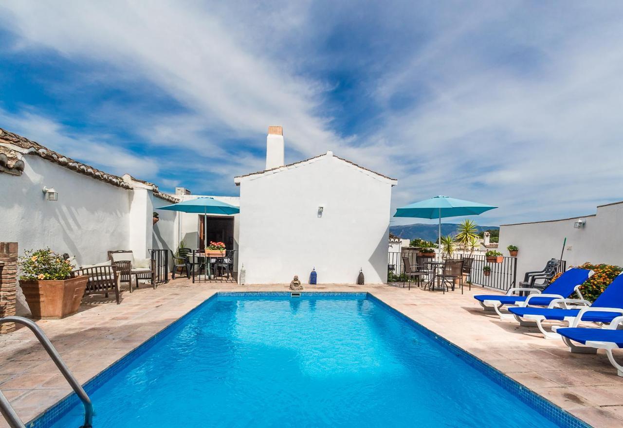 Casa Mundo - 16th Century Traditional White With Pool Сasa de vacaciones