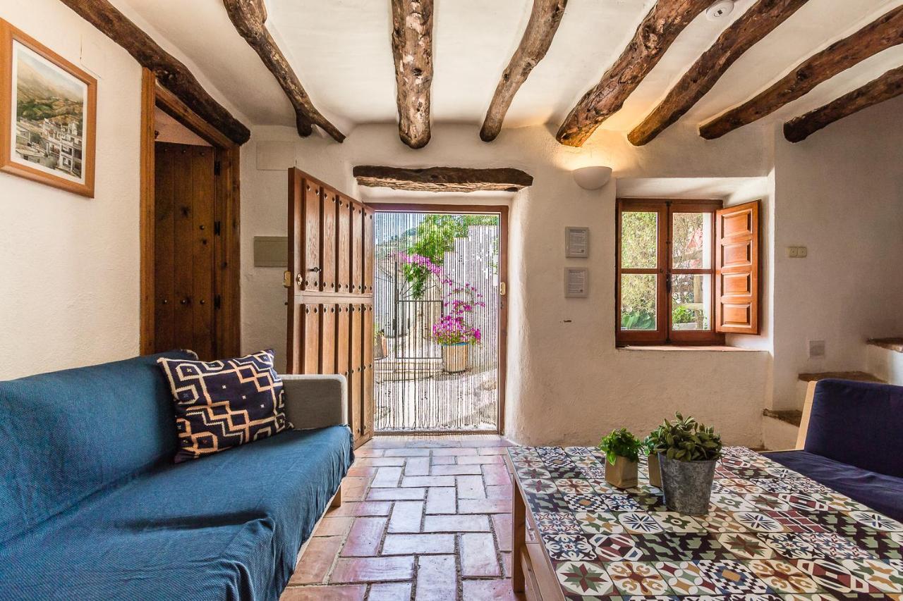 Casa Mundo - 16th Century Traditional White With Pool Сasa de vacaciones