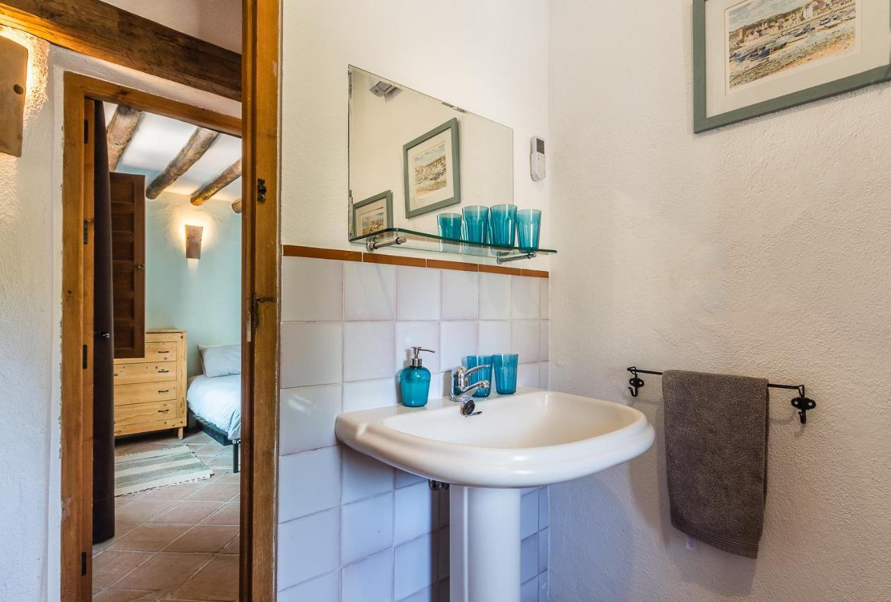 Сasa de vacaciones Casa Mundo - 16th Century Traditional White With Pool