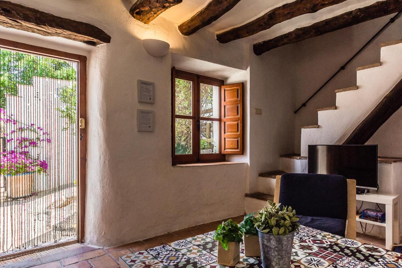 Сasa de vacaciones Casa Mundo - 16th Century Traditional White With Pool *