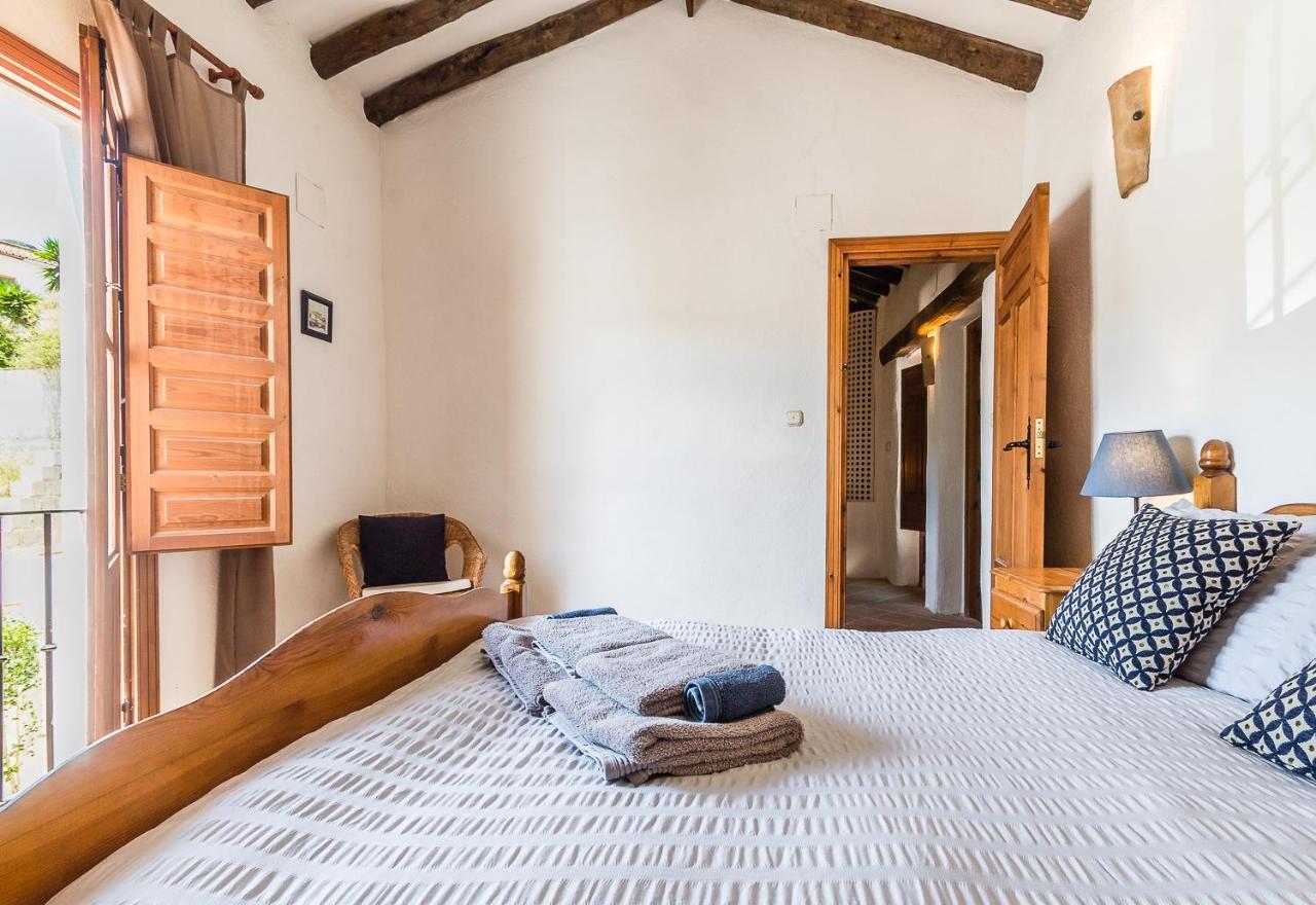 Сasa de vacaciones Casa Mundo - 16th Century Traditional White With Pool *