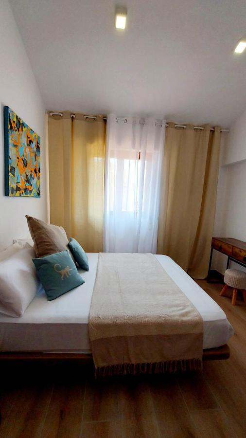 Sunny Duplex In Front Of Campello Apartamento