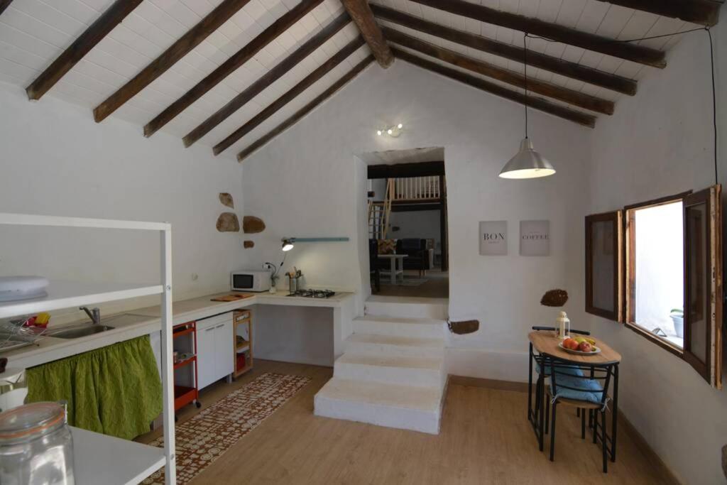 Suvan, La Casa De La Felicidad Сasa de vacaciones *