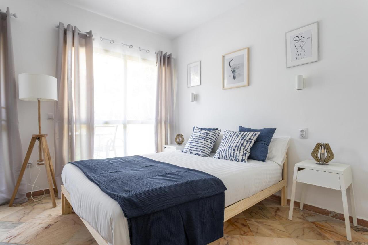 Apartamento Oleholidays 305 Romana Playa Primera Línea Playa *