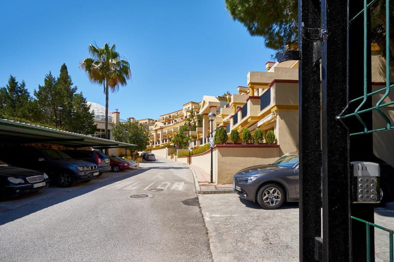 Apartamento Oleholidays 305 Romana Playa Primera Línea Playa Marbella