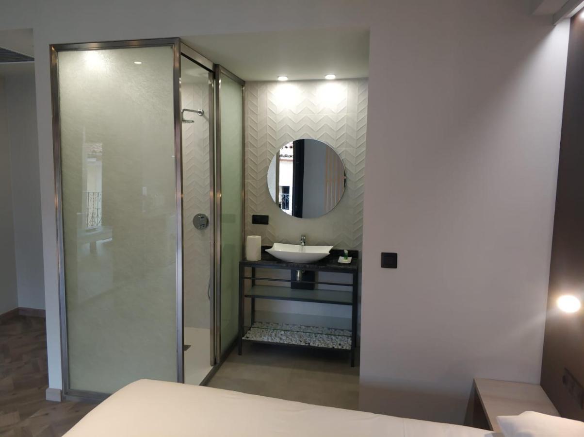 Apartamento Turísticos Y Vella By Bossh