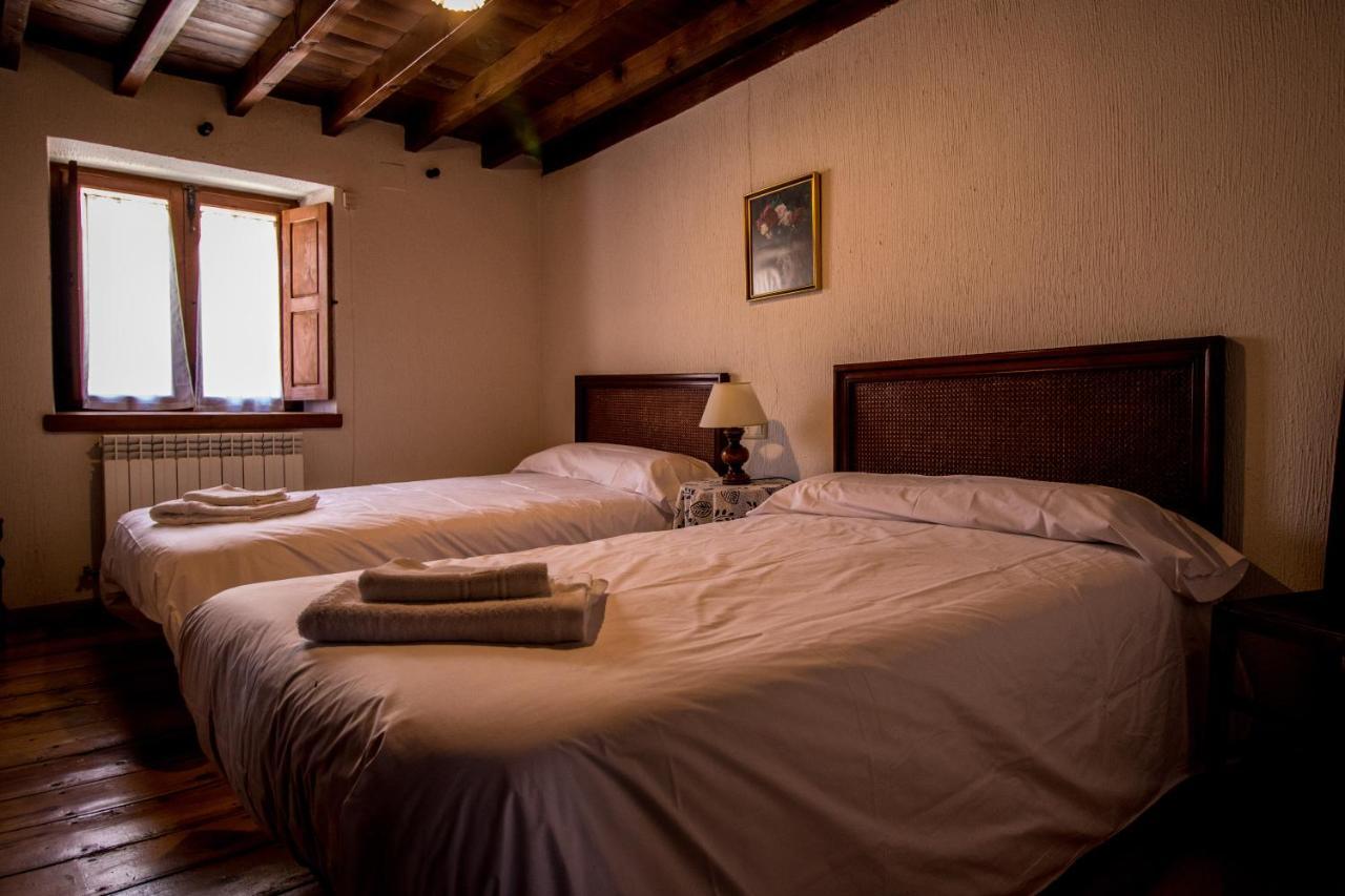 La Casa Del Abuelo * Hoyos del Espino