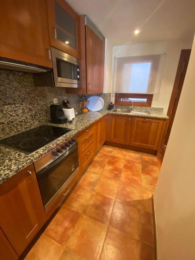 Apartment Bajo Con Terraza Y Vistas A Montana En