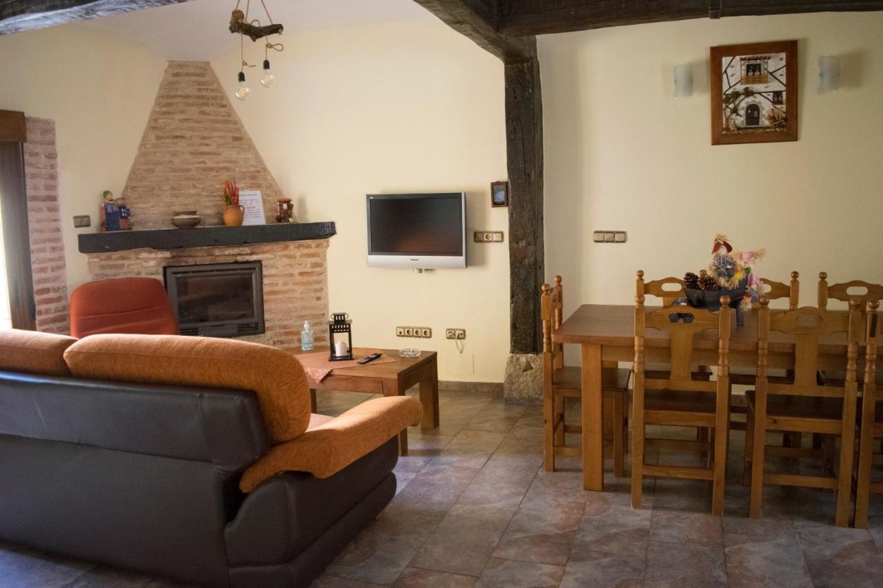 Vivienda Turistica El Caneco Holiday home Tordesillas