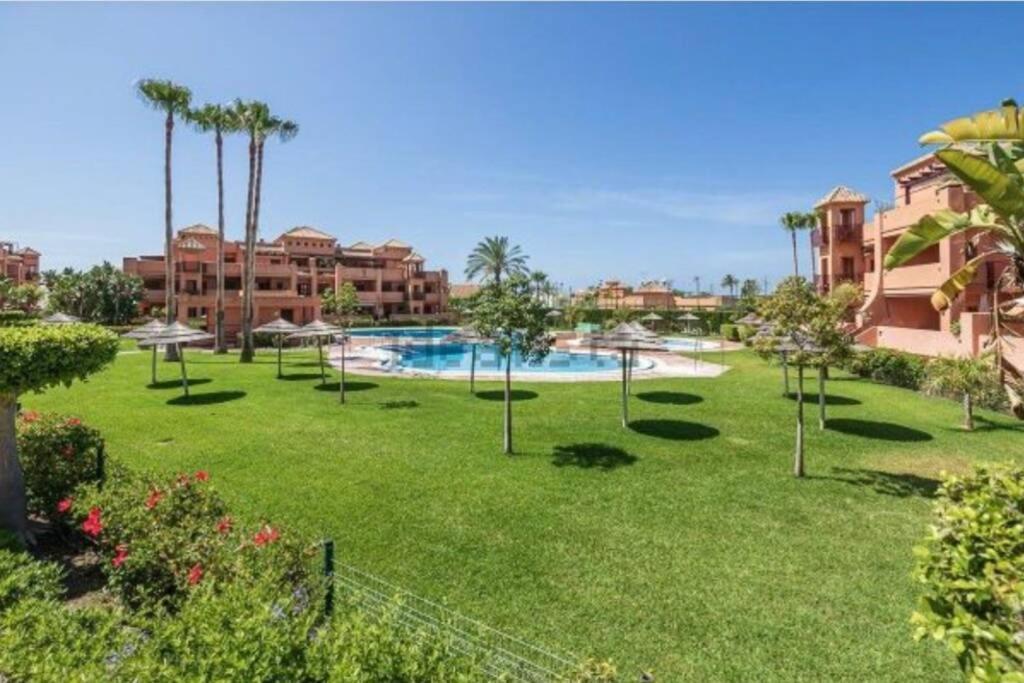 Pushe Playa Granada Beach&golf 2 Apartamento *