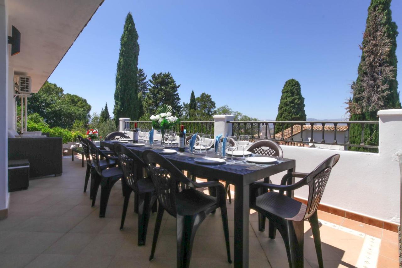 Villa Tess Moscatel