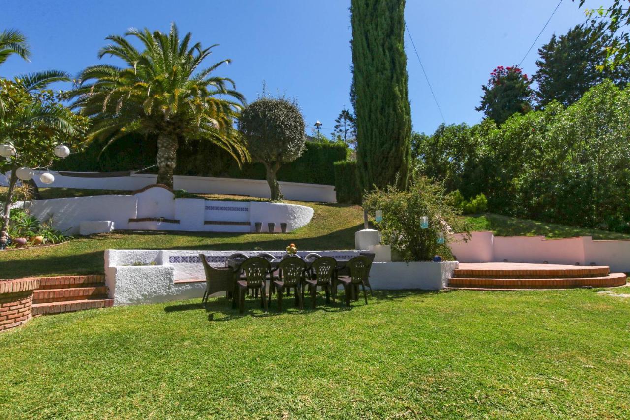 Tess Moscatel Villa *