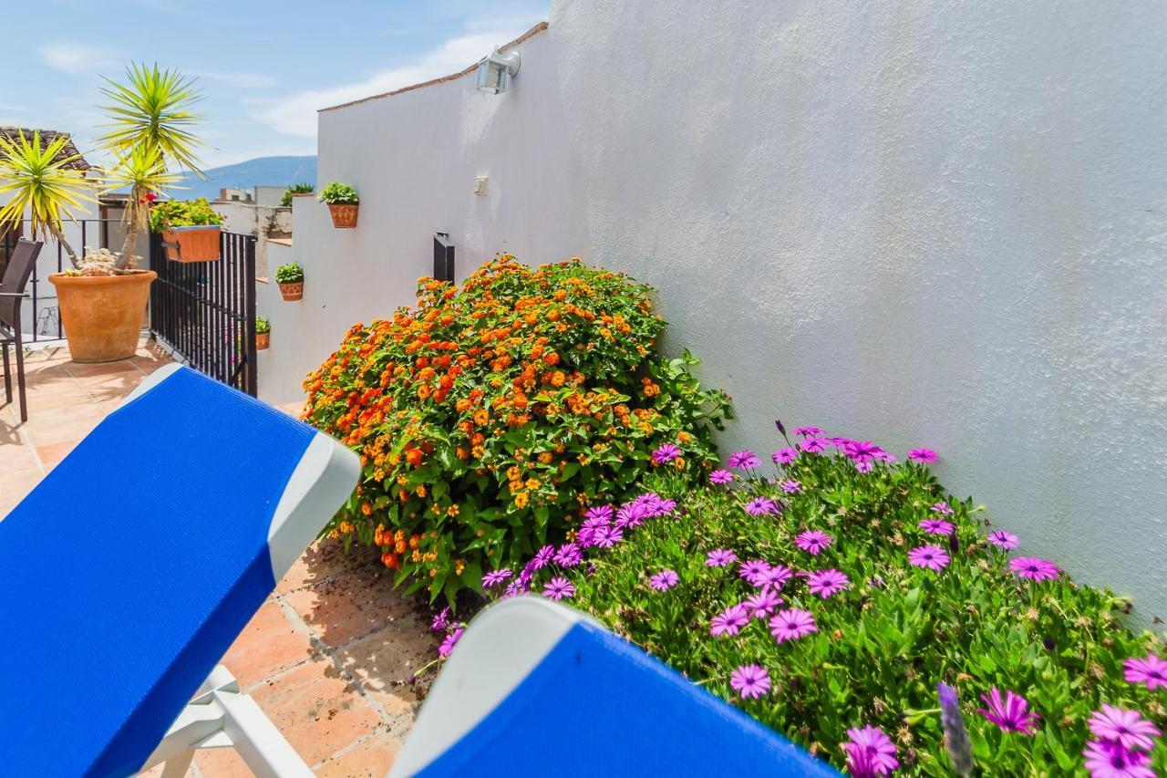 Сasa de vacaciones Casa Mundo - 16th Century Traditional White With Pool