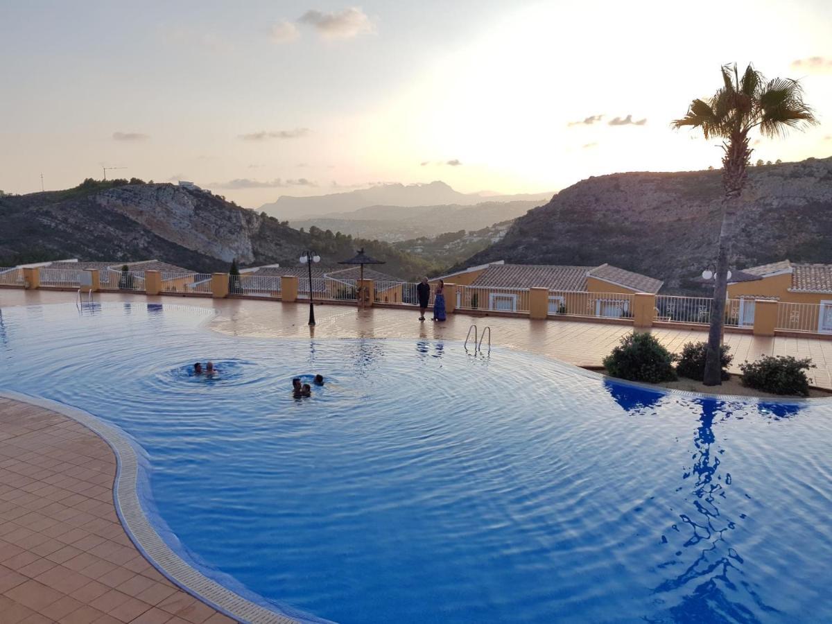 Casa Helena Moraira