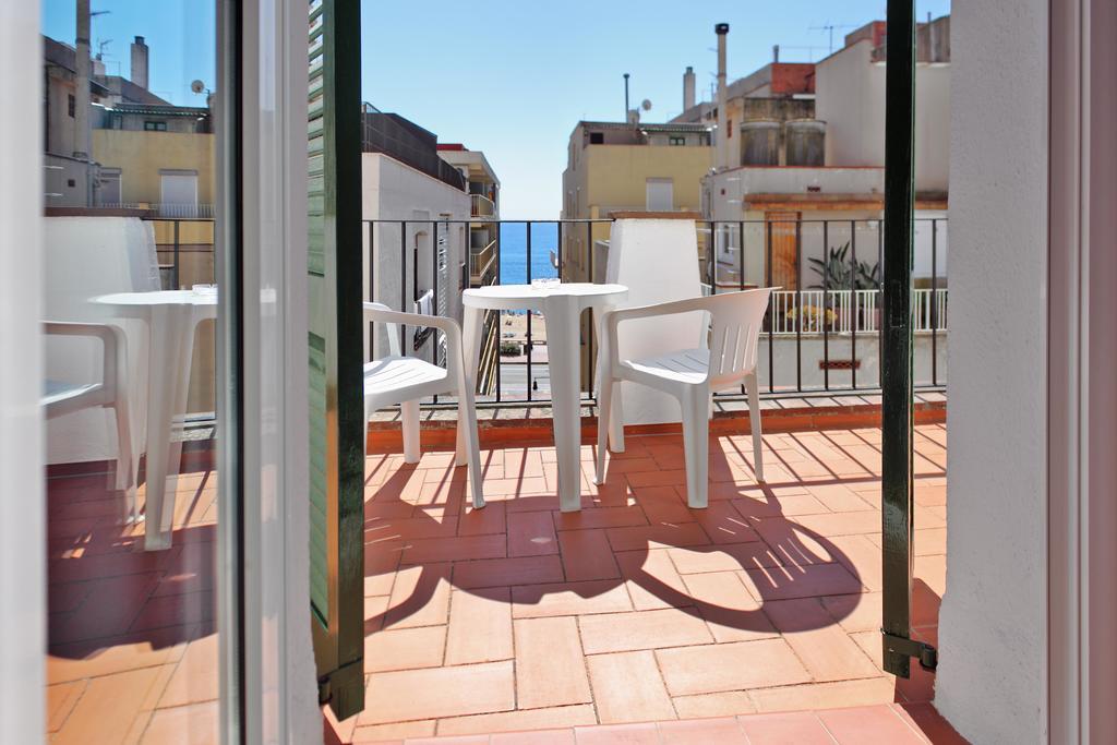 Caleta Hotel *