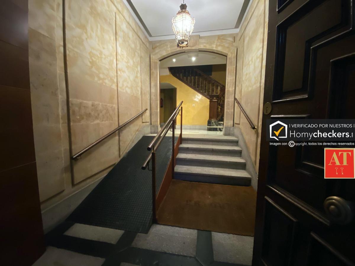 Apartamento Homyat Atico Prior, Plaza Mayor *