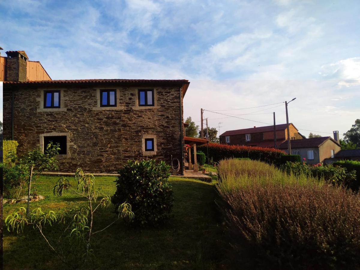 Casa O Castelo En Touro