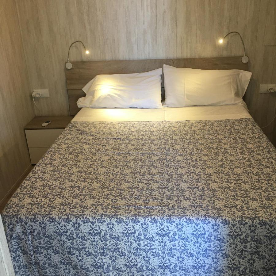 Frente Al Mar, A 10 Metros De La Playa, Vistas Increíbles Del Mar, Reformado 2021 !!! Apartamento