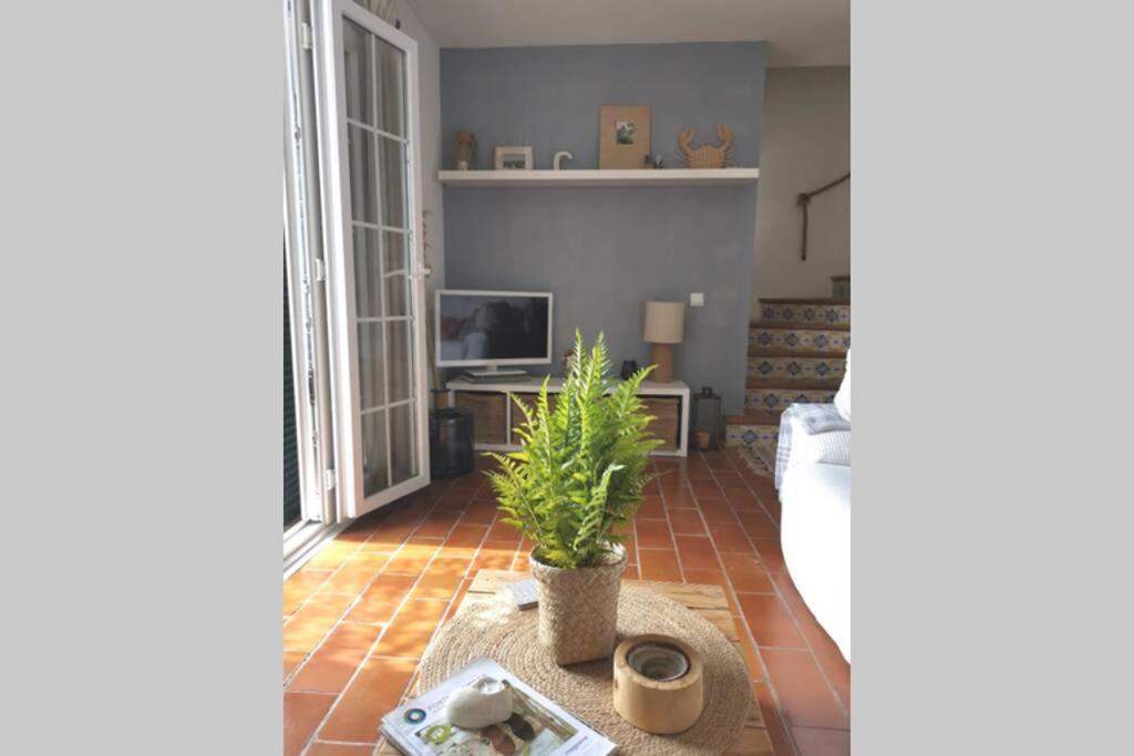 V. Lona: Beautiful Duplex With A Stunning Seaview *