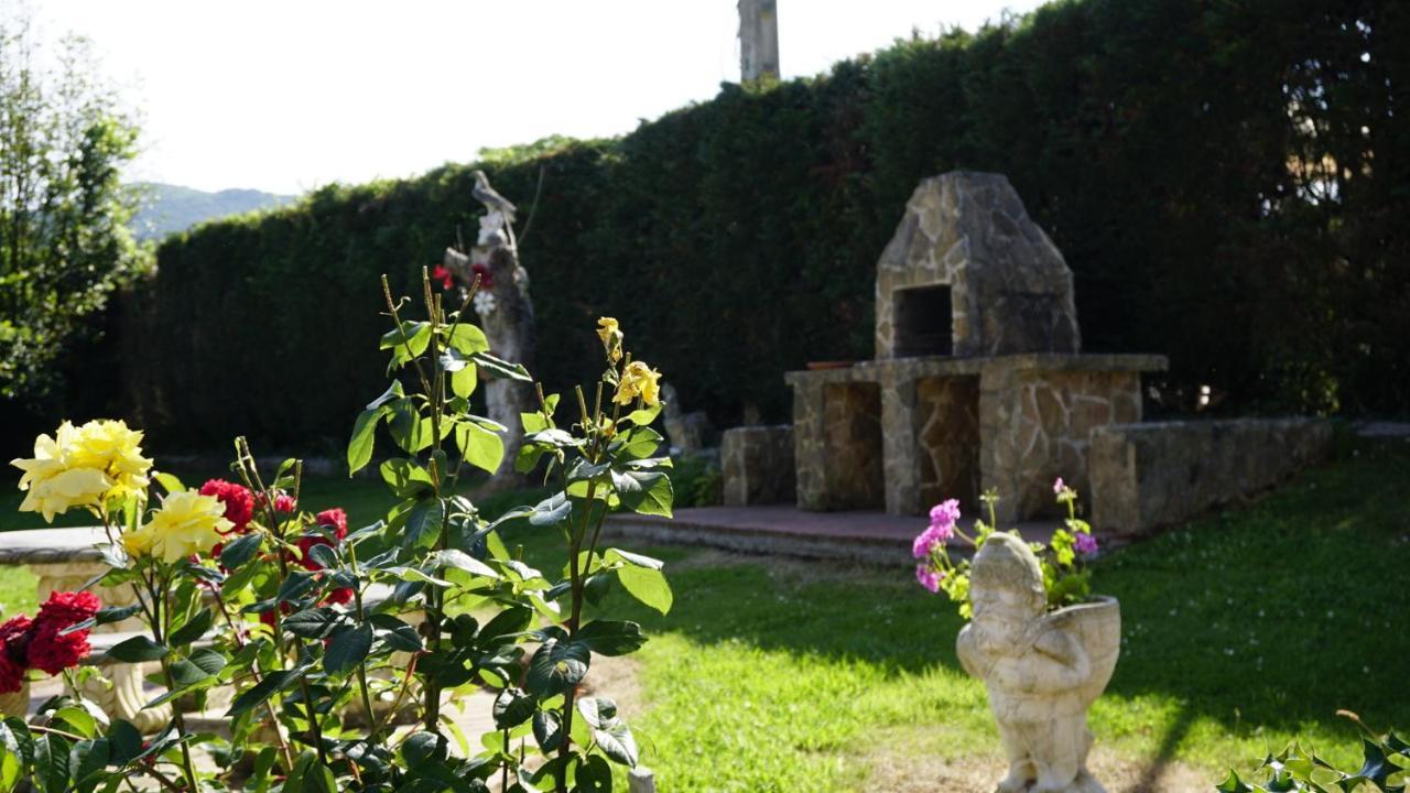 Casa Madrazo Con Piscina Y Parrillas Praves