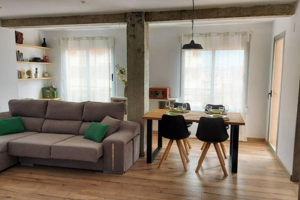El Alemá I. Apartamento De Diseño En Gandía. Apartamento