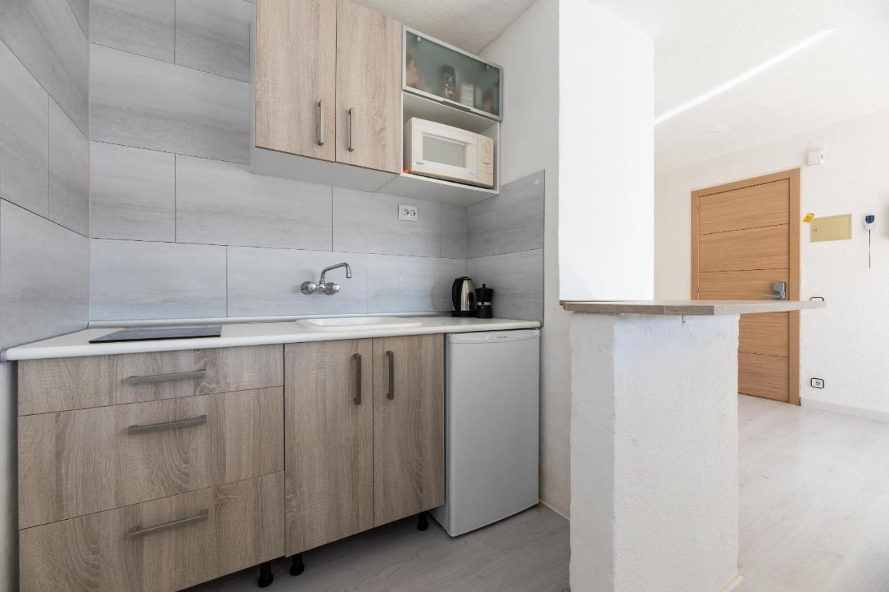 Bright Studio With The Seaview And Swimming Pool Apartment *