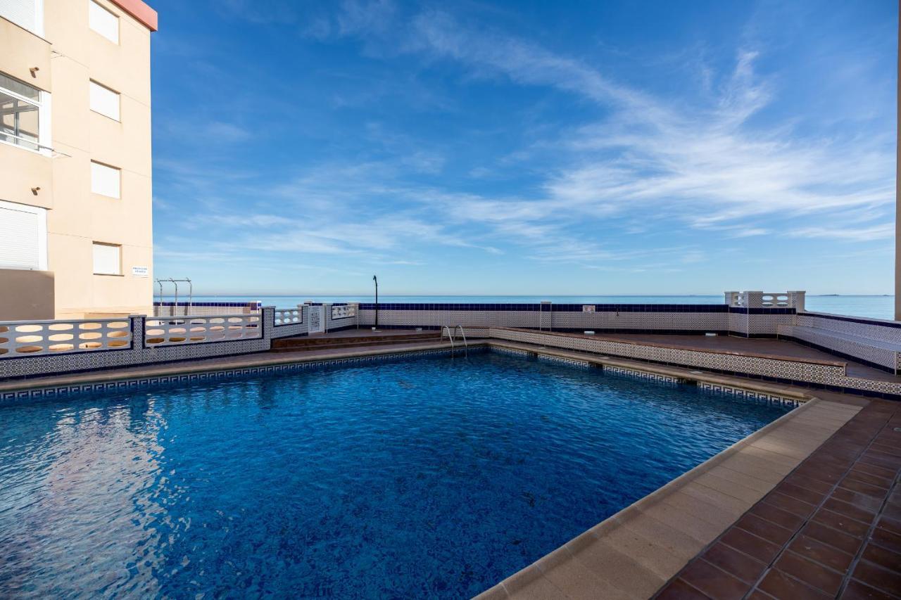Bright Studio With The Seaview And Swimming Pool Apartment *