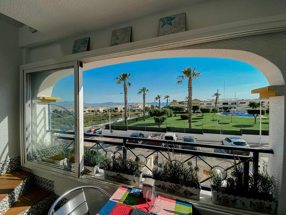 Apartamento Stunning 2 Bedroom With Pool View Alicante