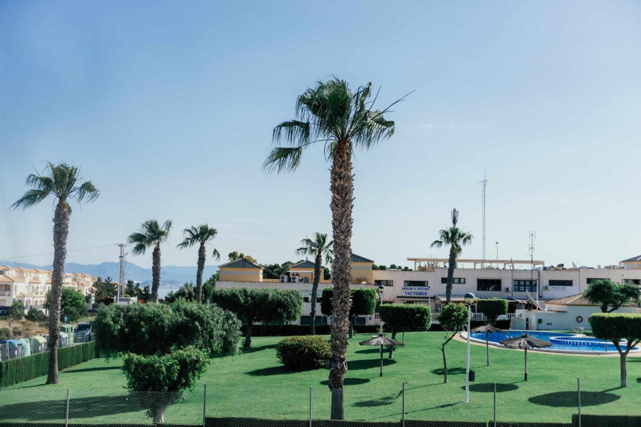 Stunning 2 Bedroom With Pool View Apartamento *